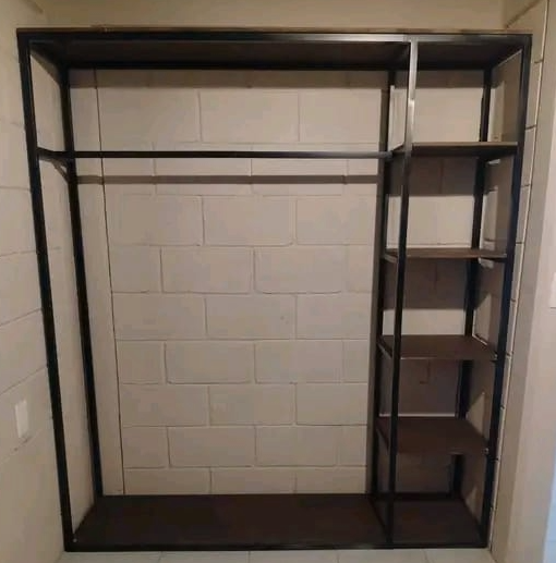 CLOSET 3